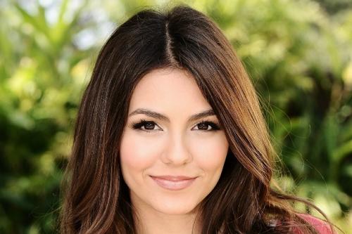 Кто вошёл в топ - 10 самых красивых актрис 2025 года. 06