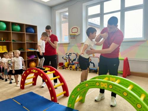 Физкультура для дошкольников должна быть радостной. 01 Физкультура для дошкольников должна быть радостной. 01