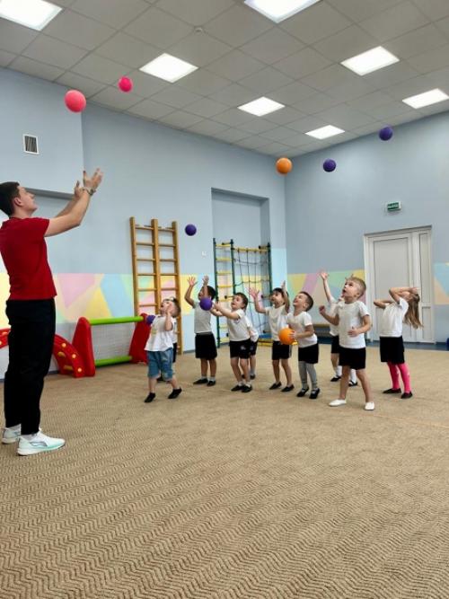 Физкультура для дошкольников должна быть радостной. 04 Физкультура для дошкольников должна быть радостной. 04