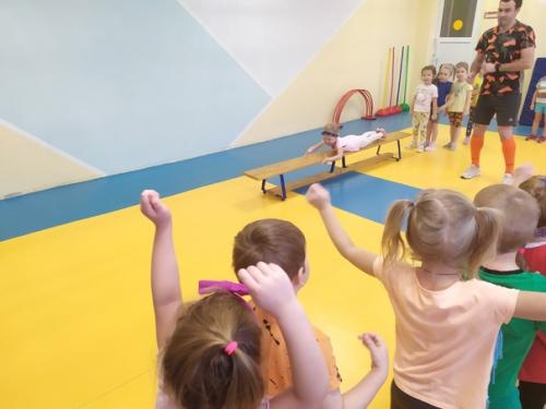 Фитнес -слово, которое знакомое каждому. 09