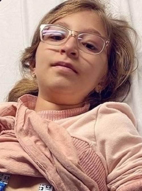 Врачам предстоит непростое вмешательство для школьницы с редкой особенностью. 02