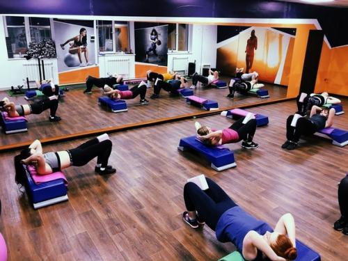 Задачи фитнеса - это, пожалуй, лучшая форма поддержания мотивации для физических упражнений. 01