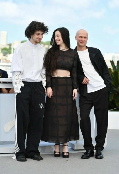 Майки мэдисон - звезда фильмов Квентин Тарантино однажды в …. 06