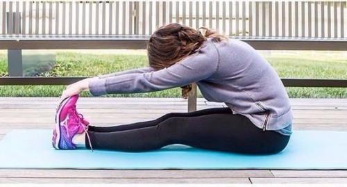 Ежедневная растяжка для того, чтобы чувствовать свое тело и избавиться от крепатуры после тренировки? 01