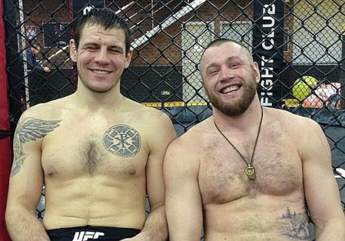 Одним глазом я теперь не вижу. 02