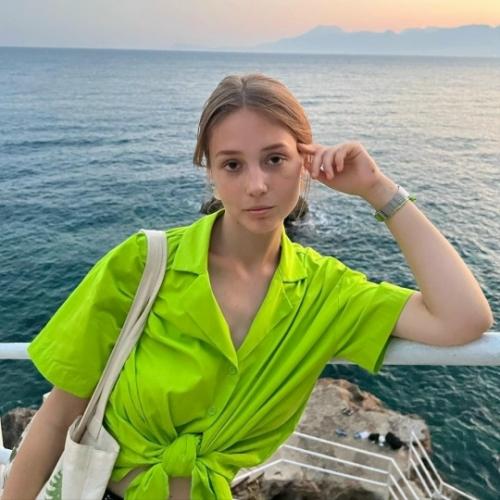 Екатерина старшова (та самая пуговка) возвращается на экран в проекте папины дочки. 03