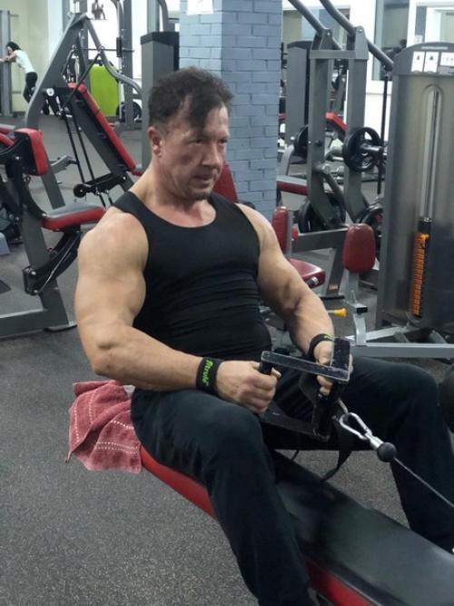 Занятия физической активностью, должны включать в себя не только. 02