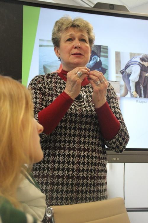 Олимпийцы, принимающие участие в профильной смене Большой Гайд по Профессиижурналист, начинают свои дни с тренировки ума и тела! 02