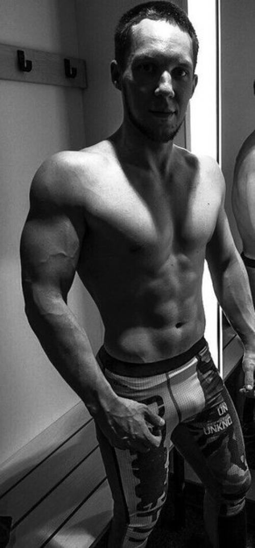 Дорогие участницы?  В субботу 15 апреля в 15: 00 мы приглашаем вас на девичник? 02