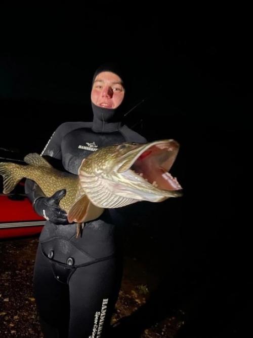 Юный фридайвер, покоривший баренцево море, утонул в бассейне в Петербурге. 01
