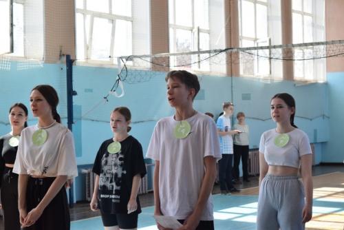 Студенты - первокурсники приняли участие в фитнес - баттле. 02