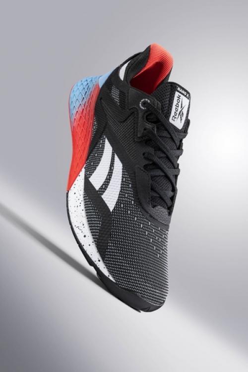 Reebok отмечает 10-летие знаменитой серии Nano выпуском кроссовок Nano X, которые становятся самыми универсальными в линейке. 02