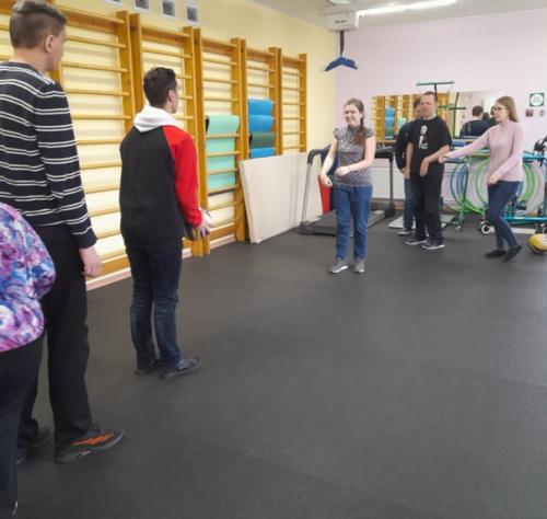 Физзарядка - это круто, физзарядка - это класс, бодрым духом, настроеньем, заряжает она нас! 02