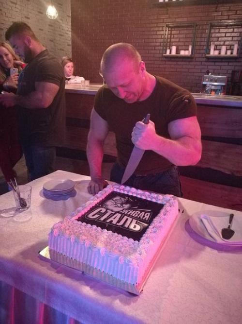 С 27 по 1 мая я был в питере на кубке России по бодибилдингу и фитнесу. 05 С 27 по 1 мая я был в питере на кубке России по бодибилдингу и фитнесу. 05