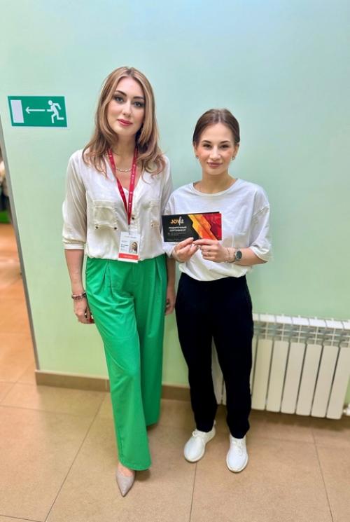 Покупая или продавая с нами недвижимость, приобретая подряд на строительство дома, вы получаете сертификат на посещение фитнес клуба! 02