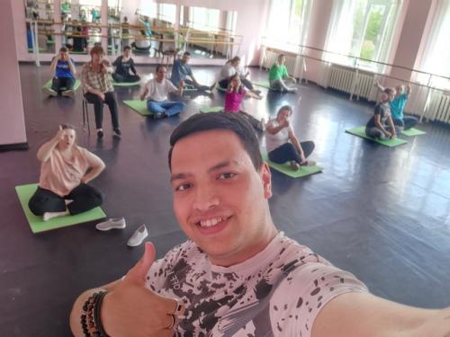 Умеренные, но регулярные физические нагрузки - это залог хорошего самочувствия и источник положительных эмоций. 03