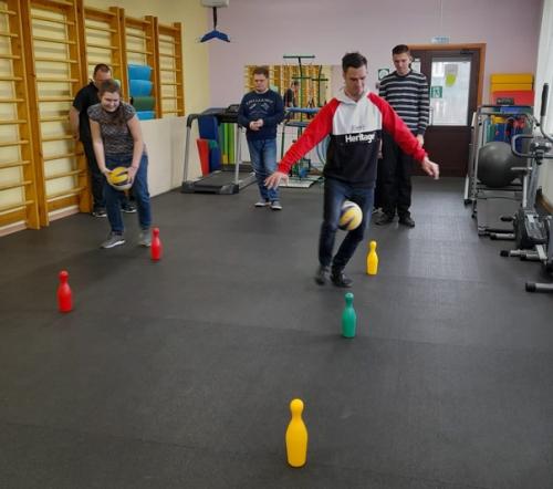 Физзарядка - это круто, физзарядка - это класс, бодрым духом, настроеньем, заряжает она нас! 01