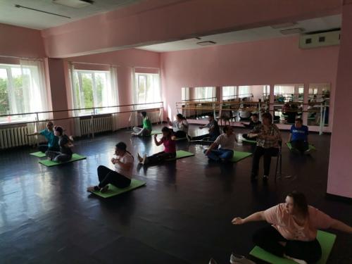 Умеренные, но регулярные физические нагрузки - это залог хорошего самочувствия и источник положительных эмоций. 02