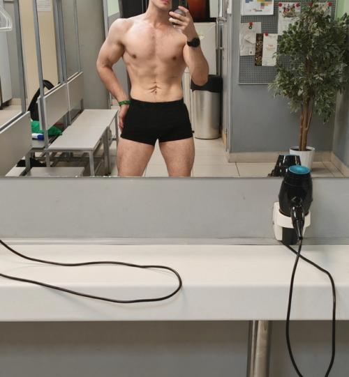 Обзор на лайтовую 4 х месячную сушку без высокоинтенсивного кардио. 01