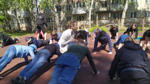 Большой спортивный праздник приготовили для наших ребят сотрудники и директор фитнес-клуба Gravityfit. 01