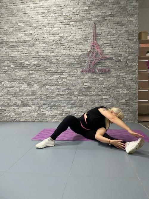 Занятия фитнес формой по идеальной формуле: силовой тренинг+ кардио+ стретчинг. 03