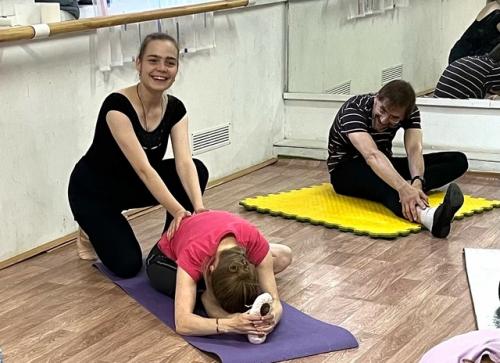 В нашем клубе Форпост на хамовническом валу, 28 начались занятия группы боди - балета для взрослых. 02