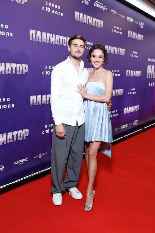 Эпизод 313.  Первый выход. 02