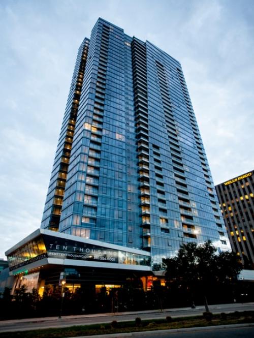 Бритни спирс оплачивает Сэму асгари квартиру после разрыва отношений. 01