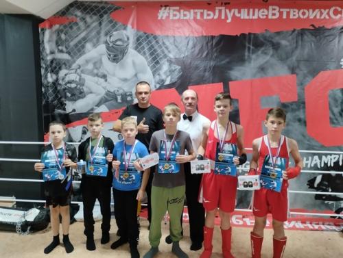 Продолжается набор детей в секцию боевых единоборств универсальный бой, к - 1 в возрасте с 5 до 17 лет, а также взрослые с 18 лет и старше. 01