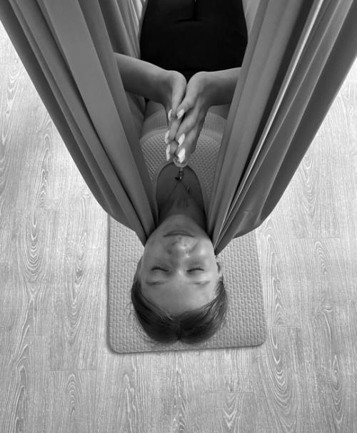 Йога - это не спорт и не фитнес в привычном понимании. 01