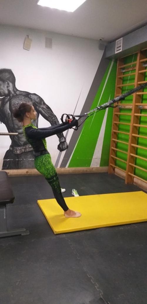 Видели петли TRX в фитнес - зале, но боялись к ним подступиться или не знали, как заниматься с их помощью? 01 Видели петли TRX в фитнес - зале, но боялись к ним подступиться или не знали, как заниматься с их помощью? 01