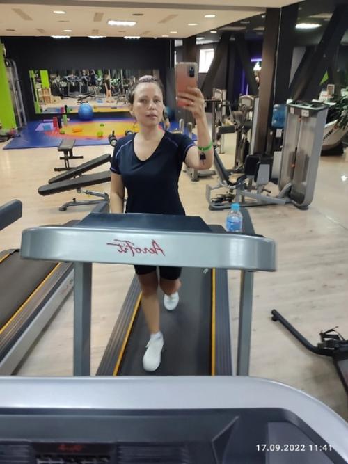 Между первым и последним фото 1, 5 года занятий с фитнес тренером. 07