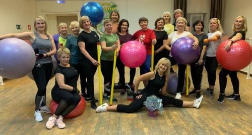 Юбилей. 23 сентября фитнес - группе Афродита исполнилось 30 лет. 01