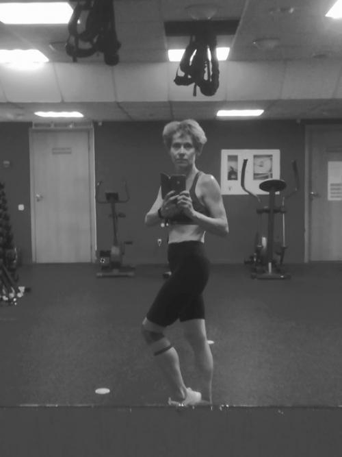 Что нужно вполне уже взрослой женщине для полного счастья? 01