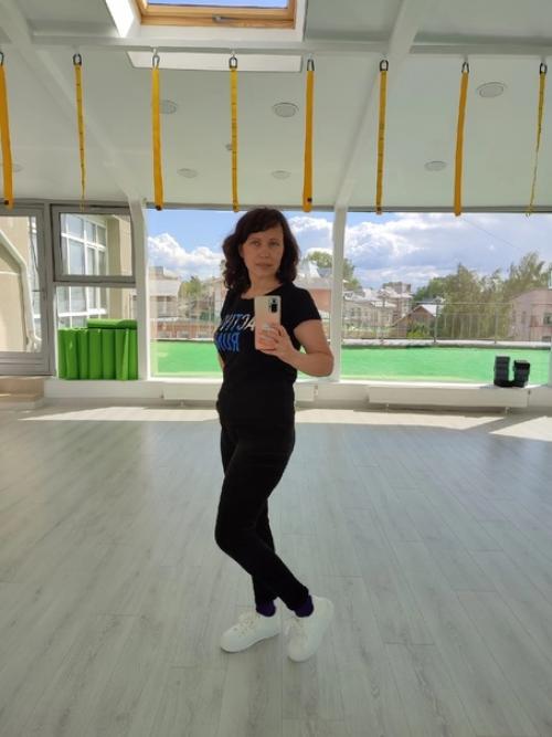 Между первым и последним фото 1, 5 года занятий с фитнес тренером. 05