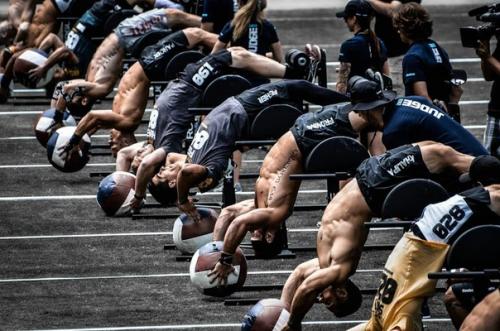 Для того кто не знал что такое кроссфит. 01