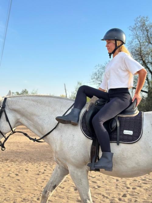 О том, что верховая езда полезна - знают все. 01 О том, что верховая езда полезна - знают все. 01