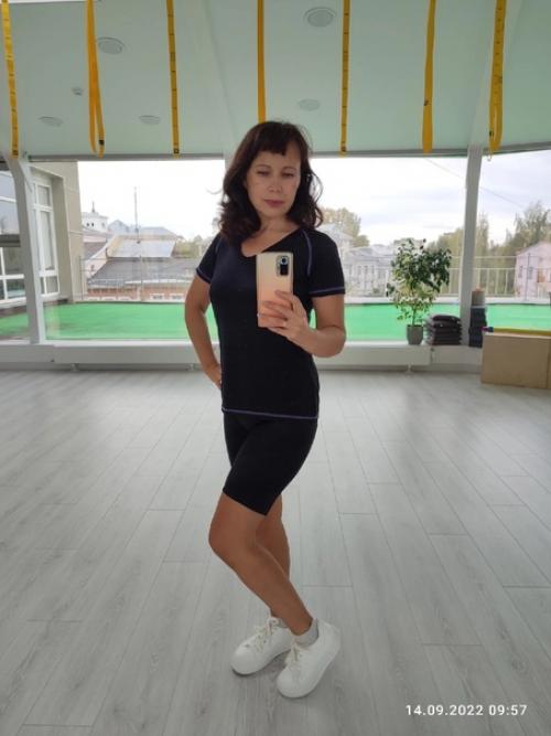 Между первым и последним фото 1, 5 года занятий с фитнес тренером. 06