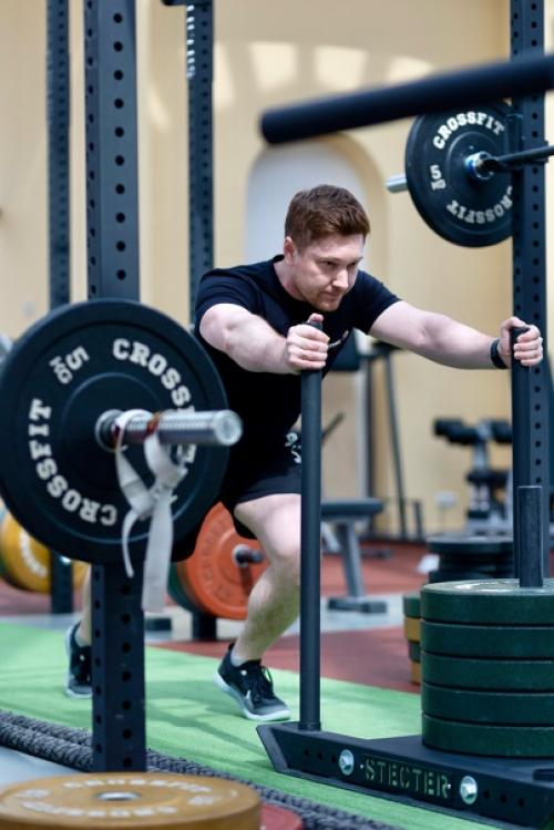 Ты уже на персональные тренировки в новом году записался? 01