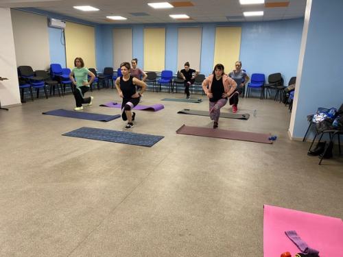 Тренировки с фитнес резинками и для тела и здоровья полезны! 02 Тренировки с фитнес резинками и для тела и здоровья полезны! 02