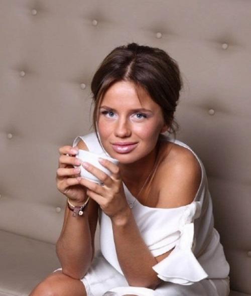 Выпускница фабрики звезд, певица с ангельским голосом - Алекса. 04