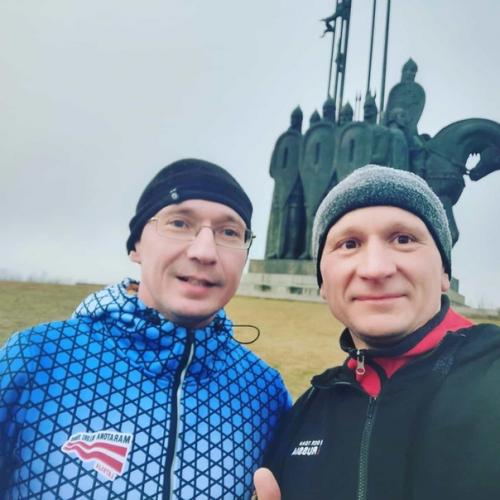 Спасибо ребятам легкоателетам, . что я живой! 01