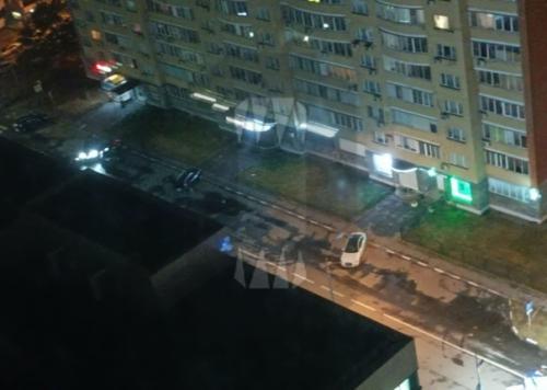 В Люберцах эвакуировали фитнес - центр: жителей близлежащих домов попросили не подходить к окнам. 01