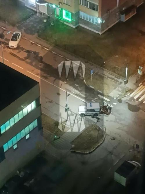 В Люберцах эвакуировали фитнес - центр: жителей близлежащих домов попросили не подходить к окнам. 02