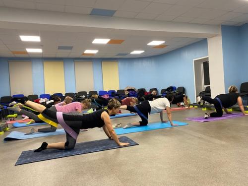 Фитнес - резинка - универсальный помощник в тренировочном процессе. 02