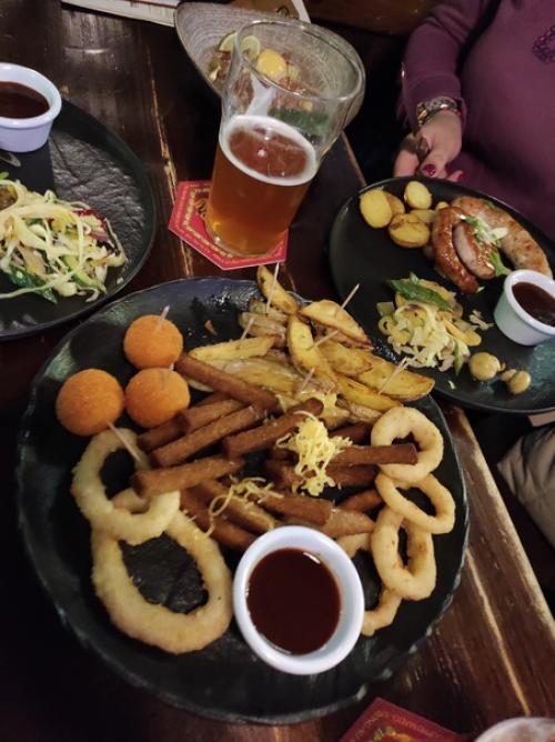 Фитнес по популярности занимает второе место среди видов физкультурно - спортивной активности у населения нашей страны. 01