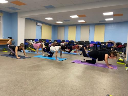 Фитнес - резинка - универсальный помощник в тренировочном процессе. 01