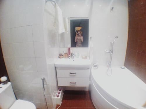 Любимую однокомнатную квартиру на длительный срок сдам. 06