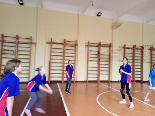 19 октября состоялись муниципальные соревнования по волейболу. 04 19 октября состоялись муниципальные соревнования по волейболу. 04