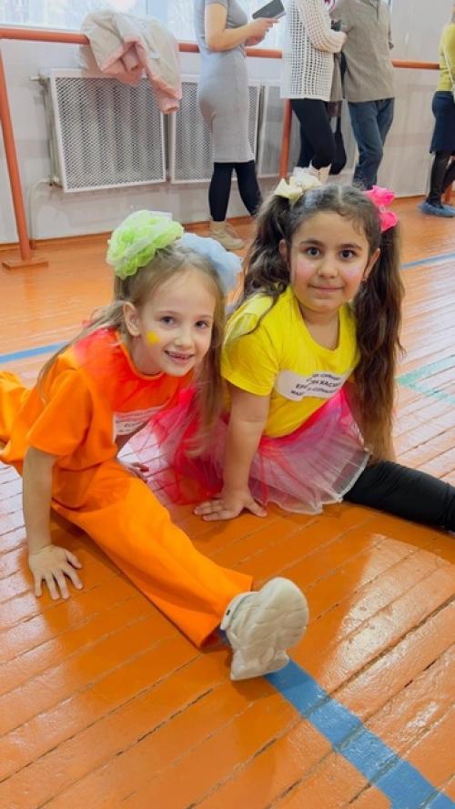 15 ноября наши ребята приняли участние в фестивале по фитнес аэробике Фитнес - Трофи, который состоялся центре детского творчества. 03